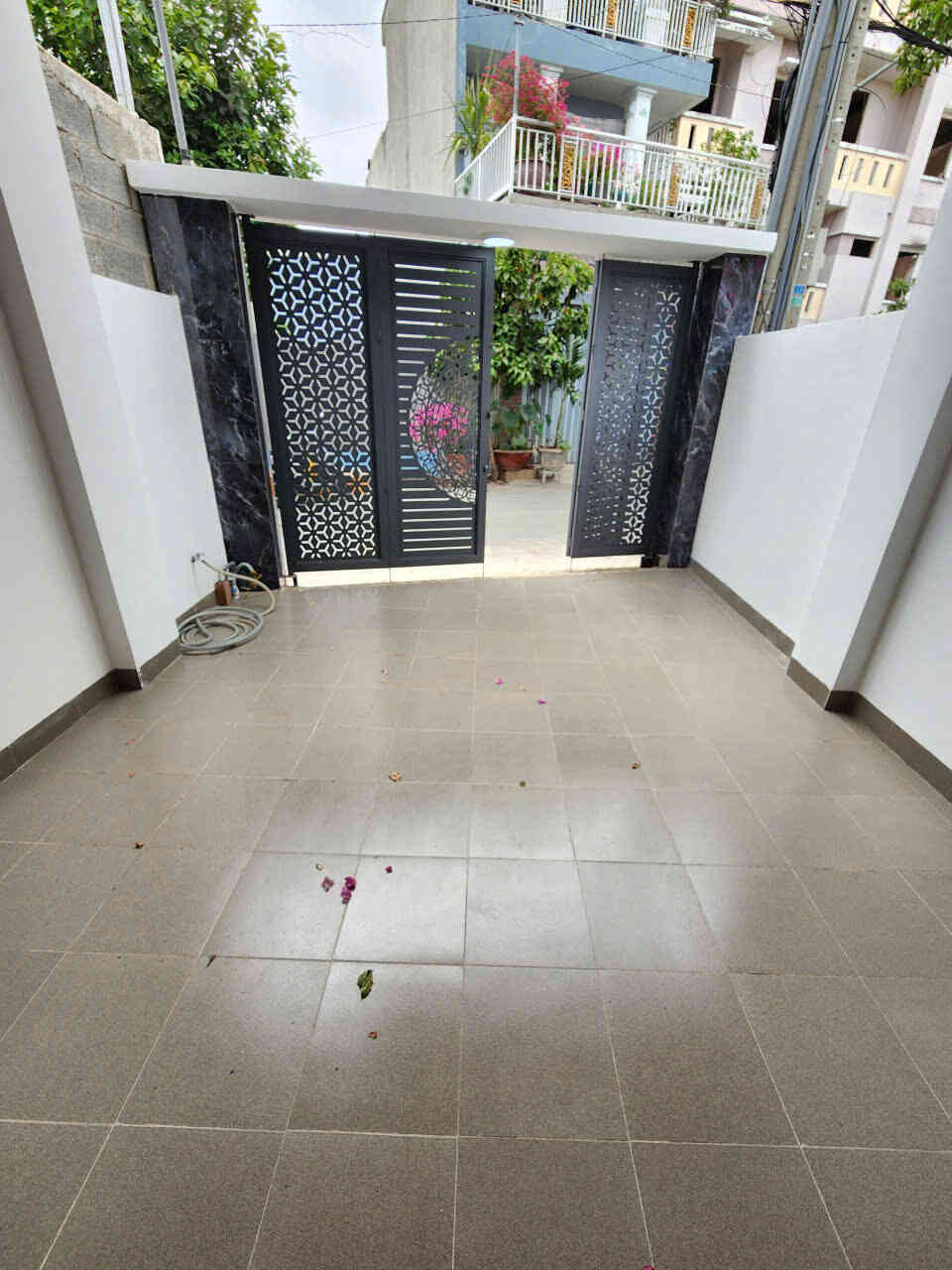 Bán nhà mới 1T2L 4.3×16.5m, hẻm Nguyễn Thị Tồn (hoàn công, full nội thất)