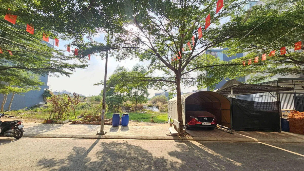 Bán đất 4x24.5m, đường D8 KDC Phú Huy (Không vướng cống, tủ điện)