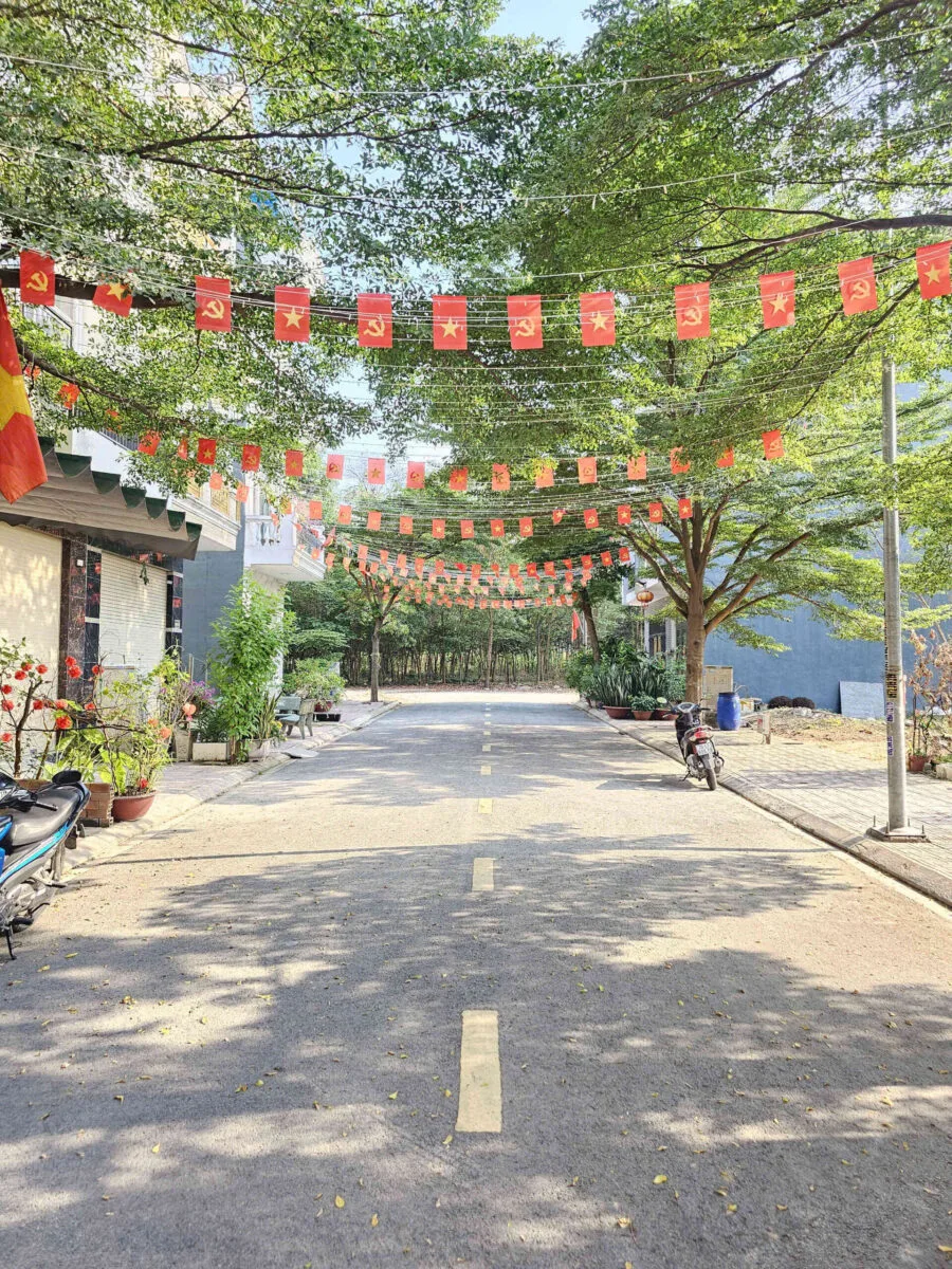 Bán đất 4×24.5m, đường D8 KDC Phú Huy (Không vướng cống, tủ điện)
