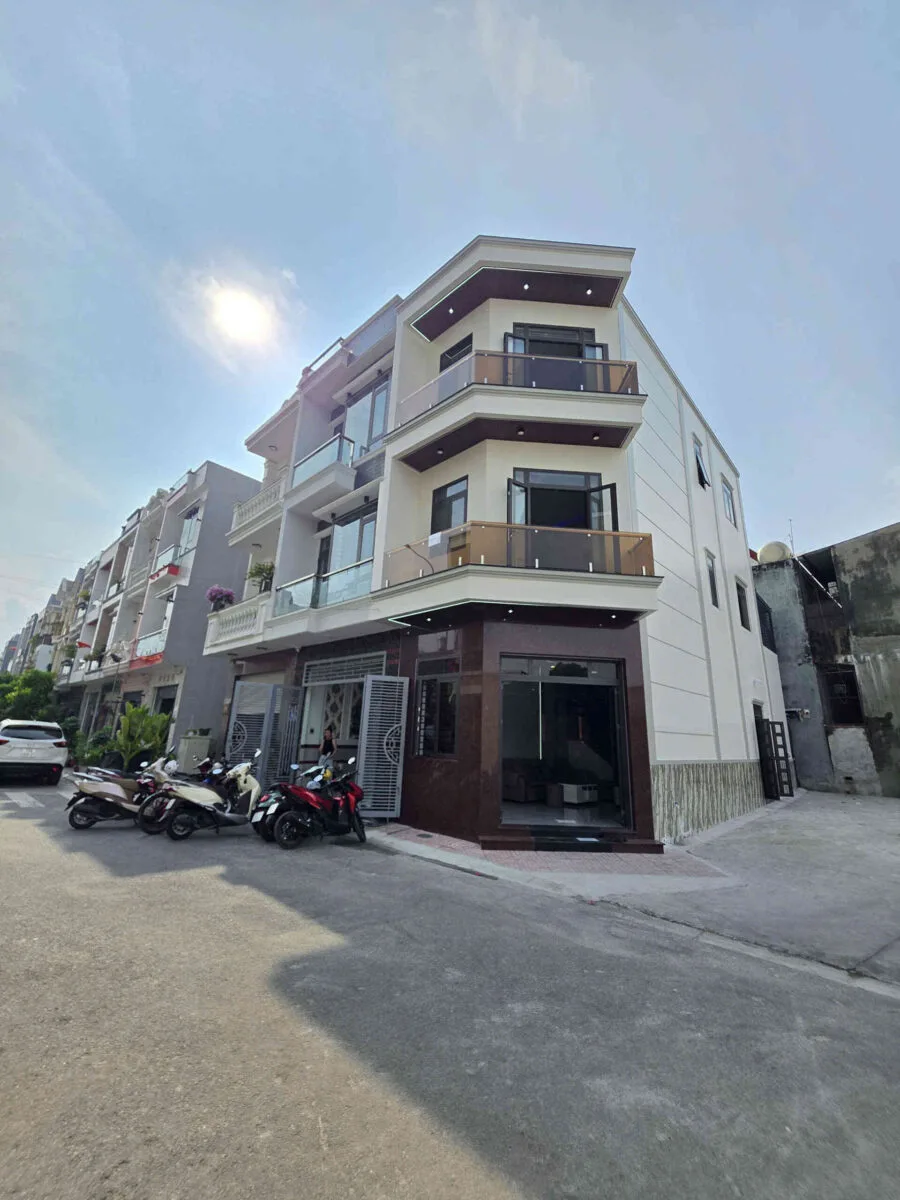 Bán căn góc mới 1T2L 4.2x15m, đường N KDC Lê Phong 1 gần Vincom 550, full nội thất