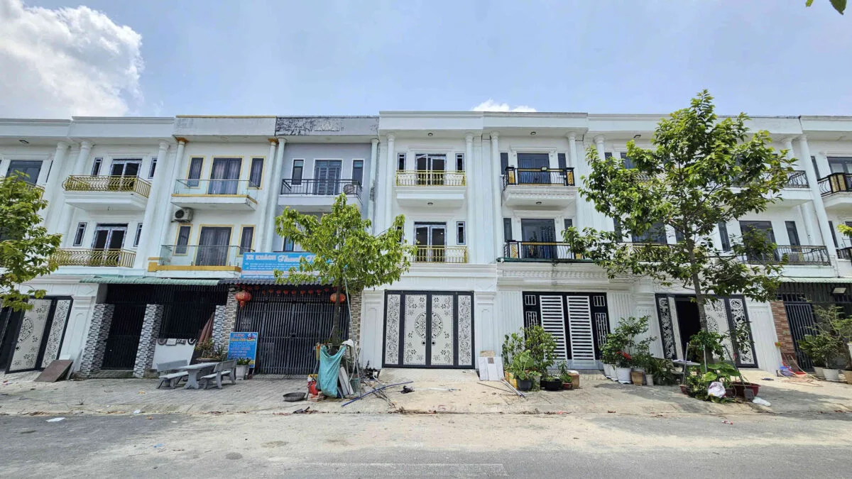 Bán nhà mới 1T2L 5x15m hoàn công, đường N37 KDC Tân Long 2 p. Uyên Hưng, full nội thất