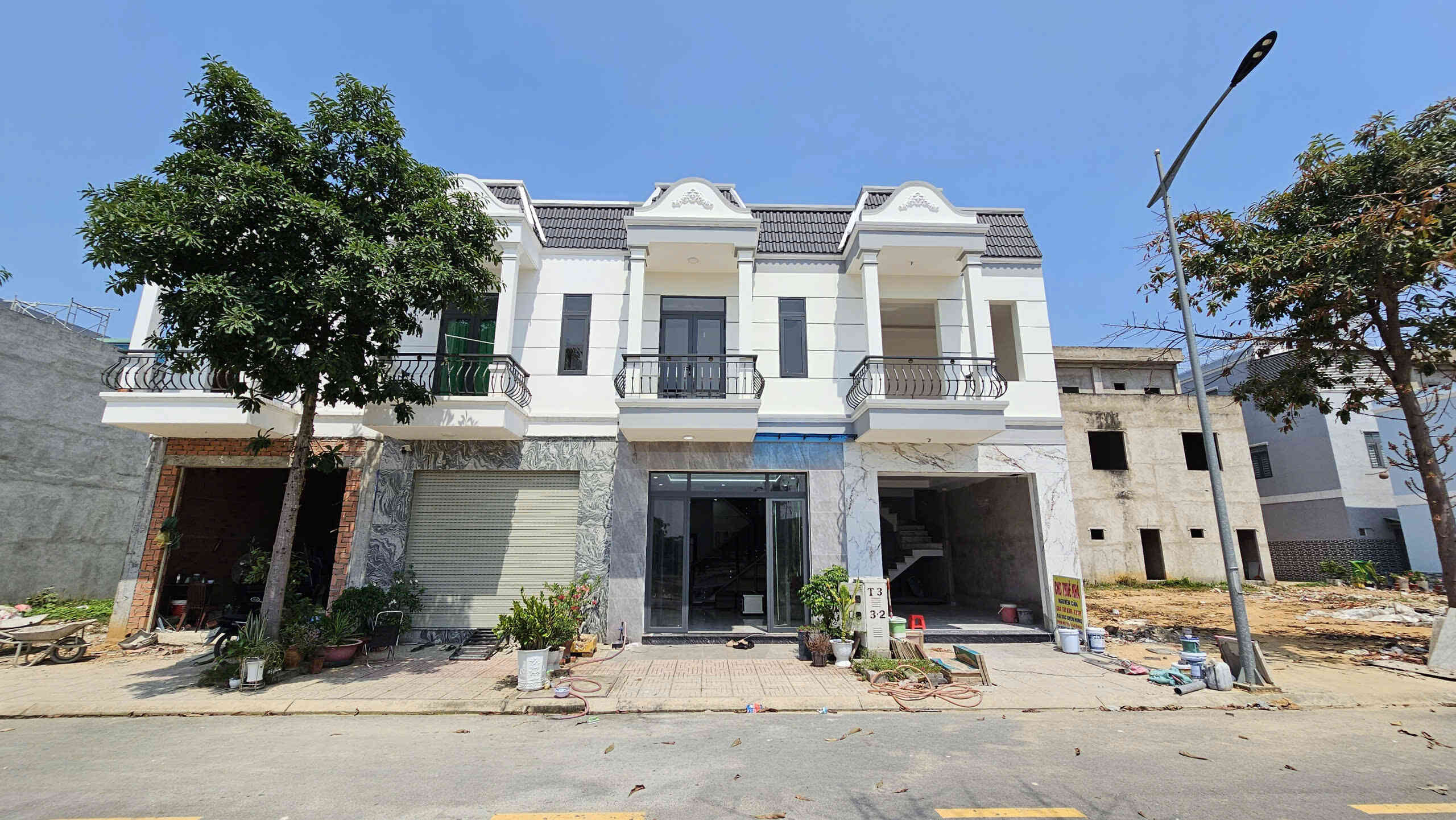 Bán nhà mới 1T1L 4.5x14m hoàn công, đường D2 KDC Hoàng Nam Uyên Hưng p. Tân Uyên, full nội thất