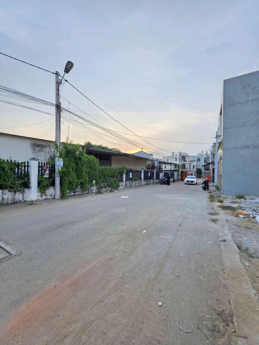 Bán nhà mới (đang xây) 1T2L 5.2x13m hoàn công, hẻm Hoàng Minh Chánh p. Biên Hòa