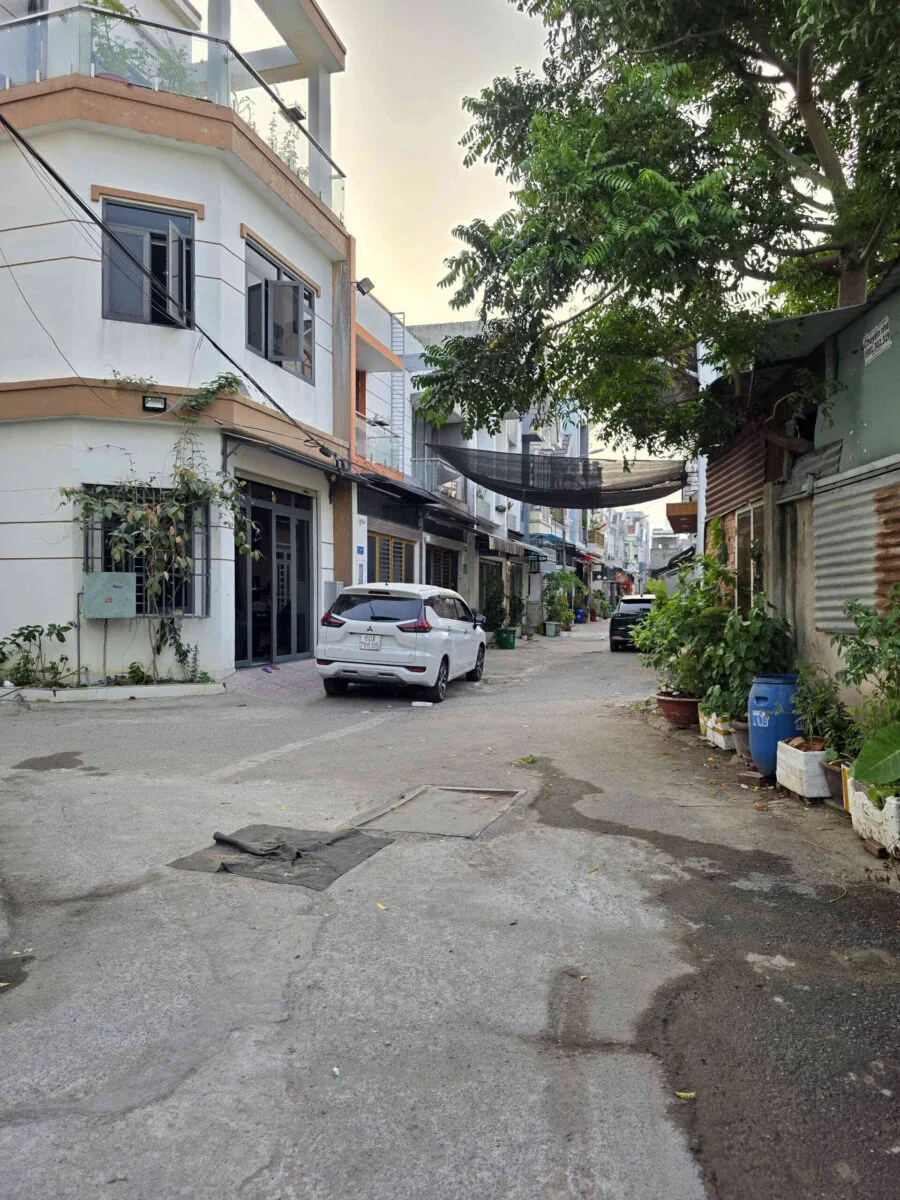 Bán nhà mới (đang xây) 1T1L 4x24m hoàn công, hẻm Nguyễn Thị Tồn p. Hóa An