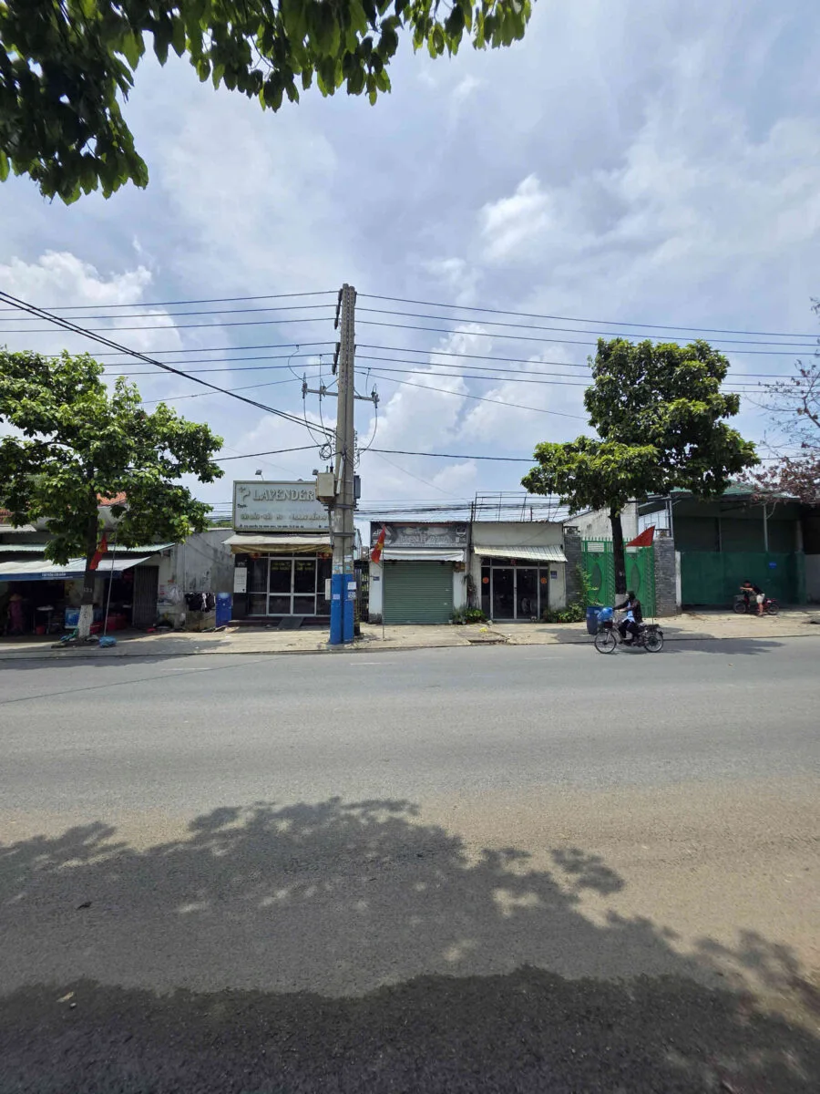 Bán nhà cấp 4 (5x53m), mặt tiền Nguyễn Thị Minh Khai p. Tân Bình
