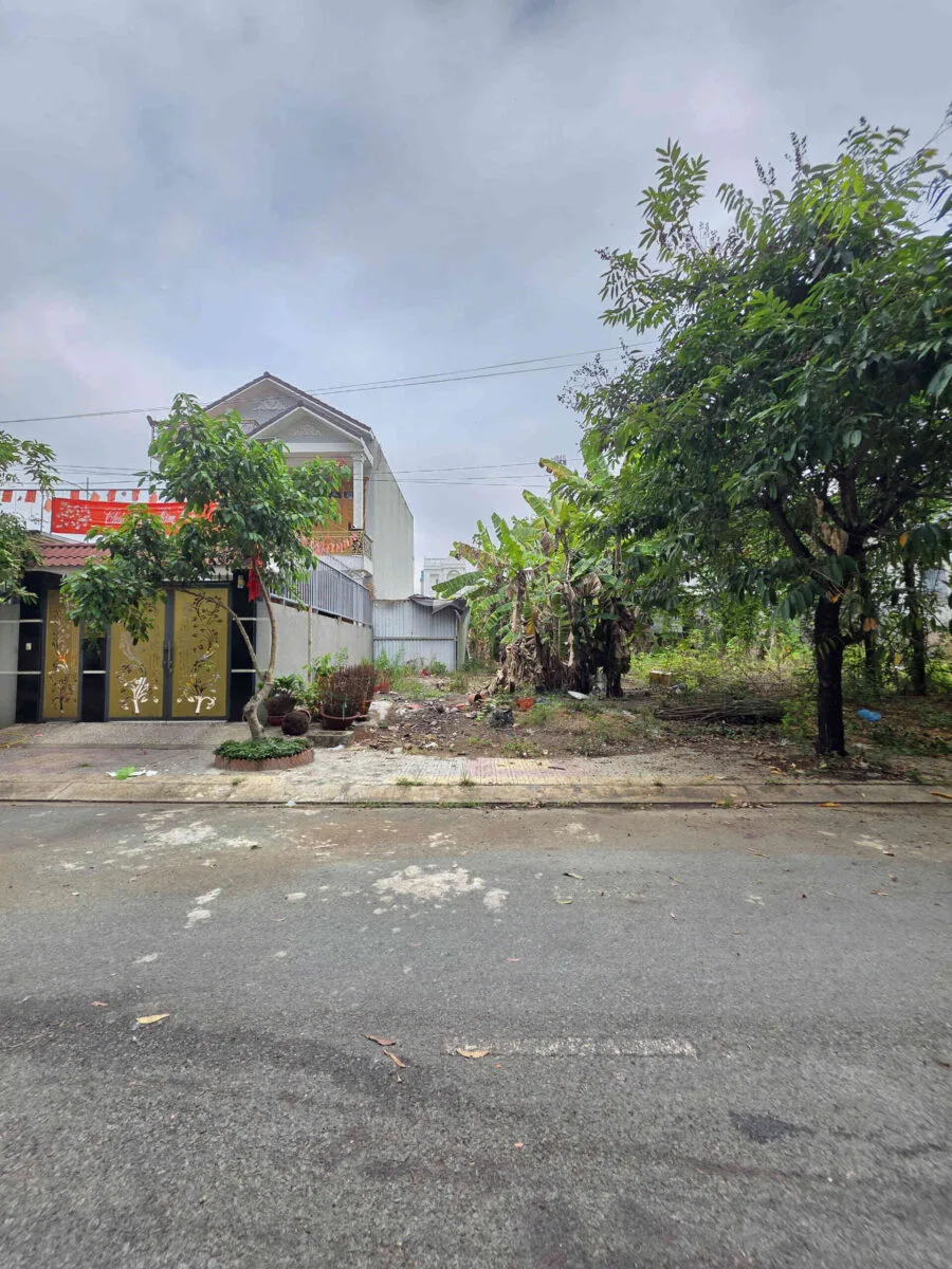 Bán đất 7.5x20m, đường D2 KDC Hố Lang p. Tân Đông Hiệp