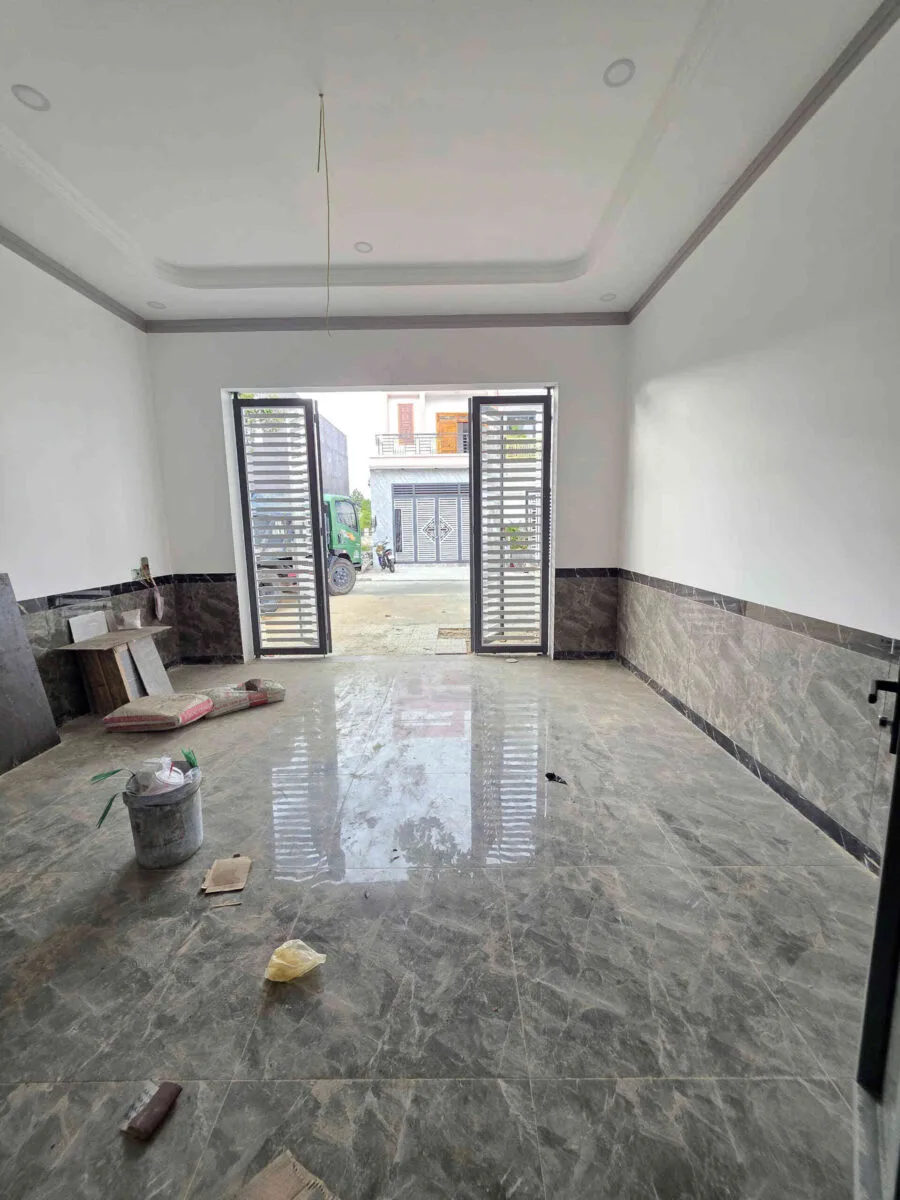 Bán nhà mới (đang xây) 1T1L 5x20m, đường N3 KDC Hội Nghĩa (Không vướng cống, tủ điện)