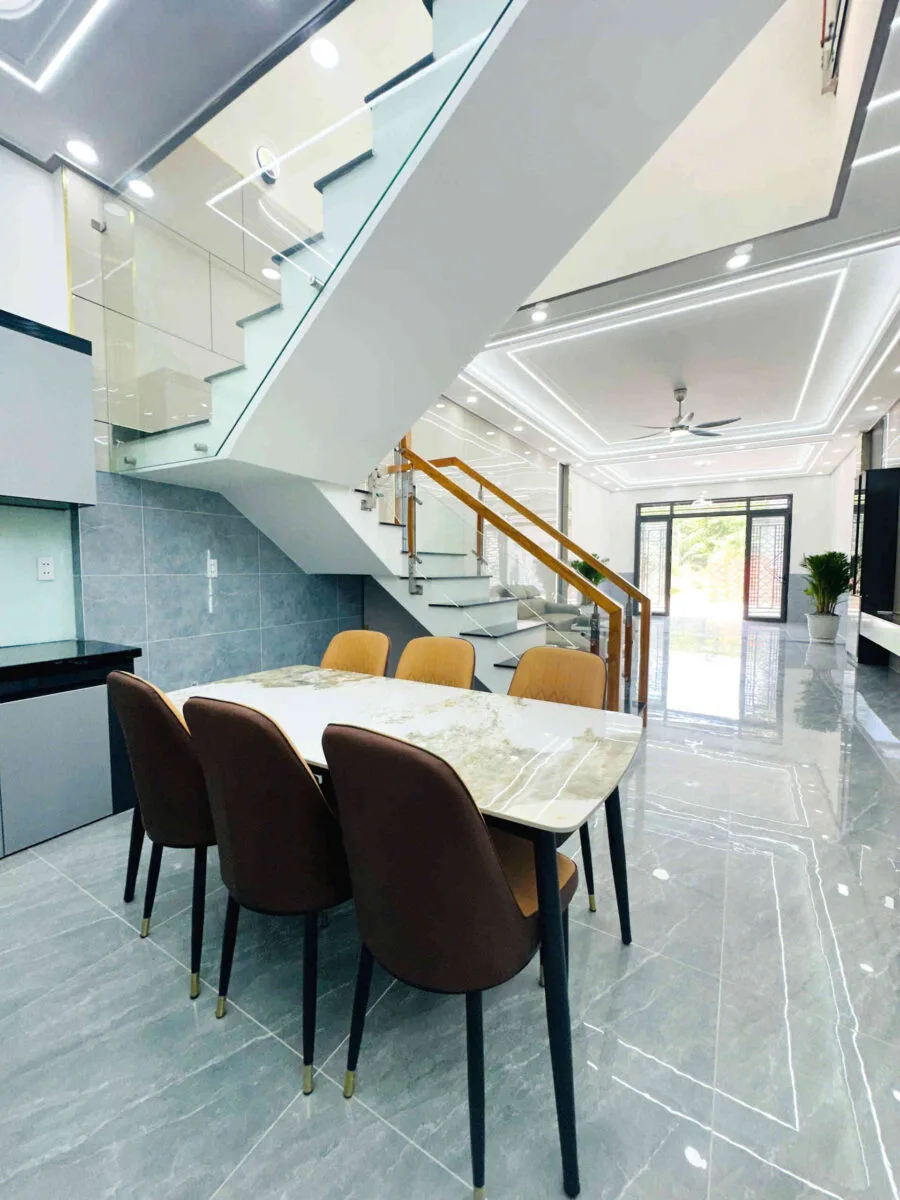 Bán nhà mới 1T1L 5x20m, đường N3 KDC Hội Nghĩa, full nội thất