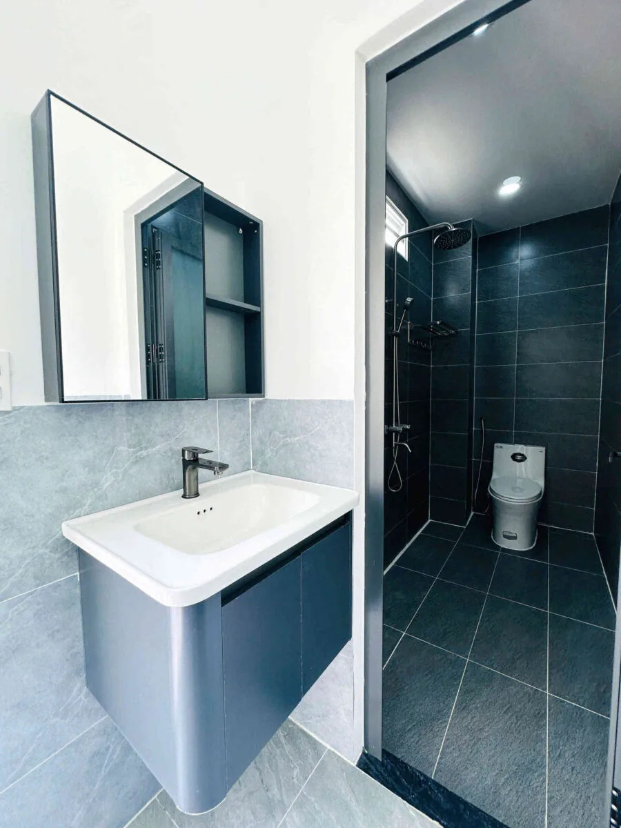 Bán nhà mới 1T1L 5x20m, đường N3 KDC Hội Nghĩa, full nội thất