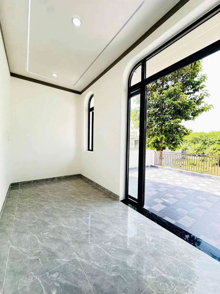 Bán nhà mới 1T1L 5x20m, đường N3 KDC Hội Nghĩa, full nội thất
