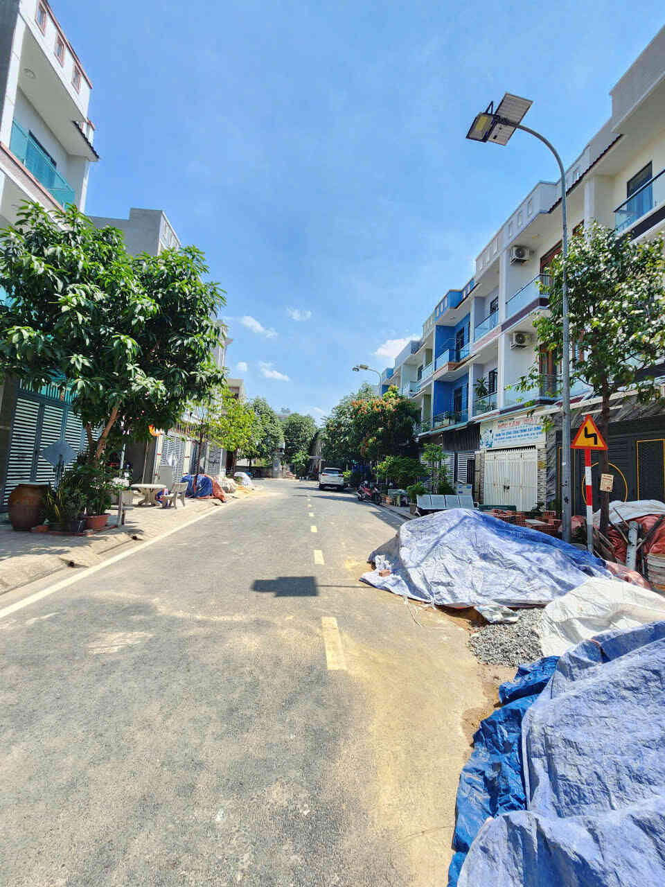 Bán nhà mới (đang xây) 1T2L 4x15m, đường số 2 KDC Trường An (Không vướng tủ điện)