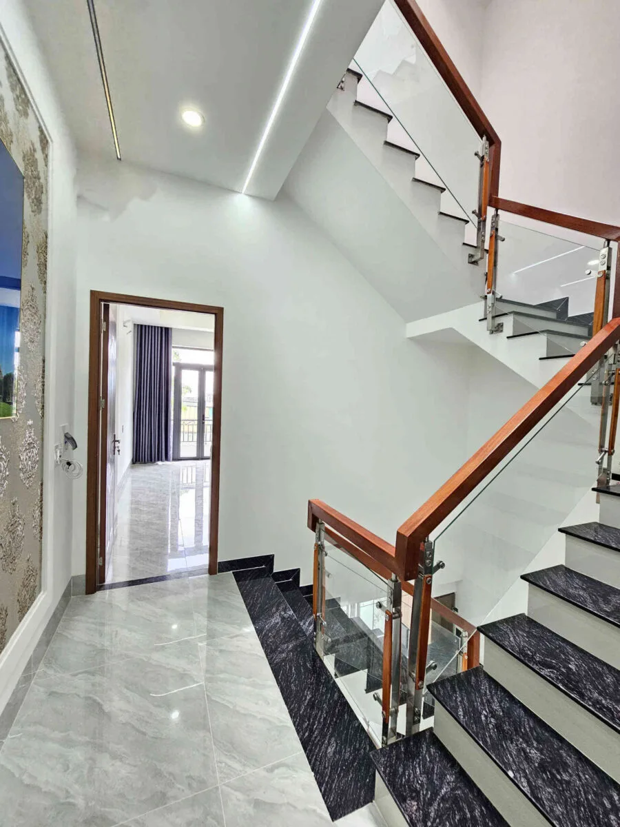 Bán nhà mới 1T2L 4×16.5m, đường D1 KDC Lê Phong An Phú 3 p. An Phú, full nội thất