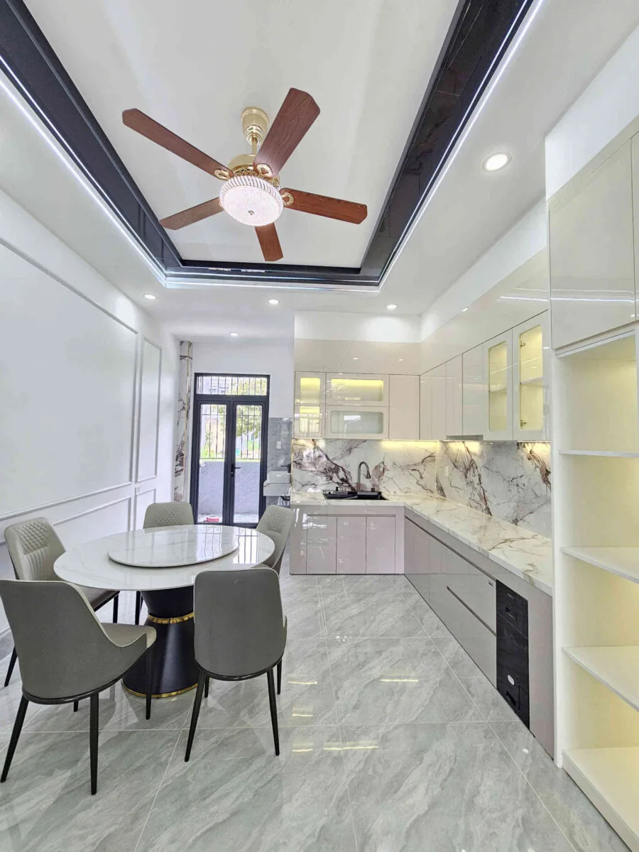Bán nhà mới 1T2L 4×16.5m, đường D1 KDC Lê Phong An Phú 3 p. An Phú, full nội thất