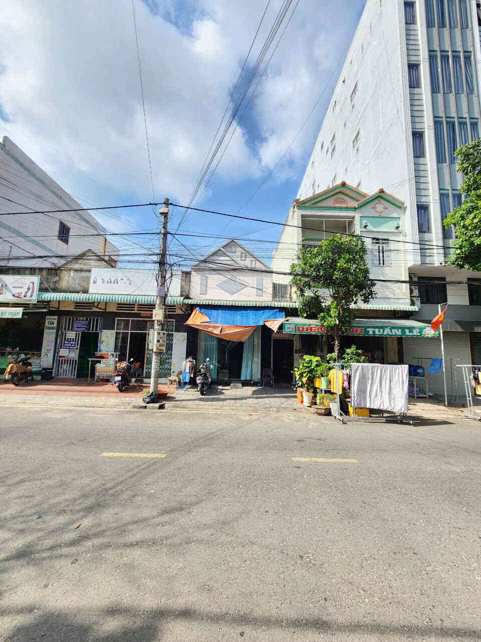 Bán nhà 1T1L+phòng trọ 5x30m, đường NA9 KDC Việt Sing gần chợ 79, thu 13tr/th