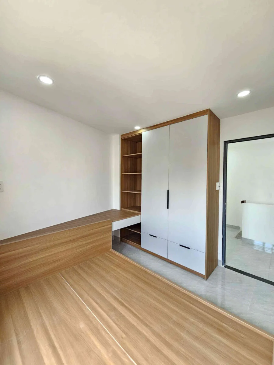 Bán nhà mới 1T1L 5.6x9m, hẻm Nguyễn Tri Phương, tặng nội thất (Thổ cư 100%)