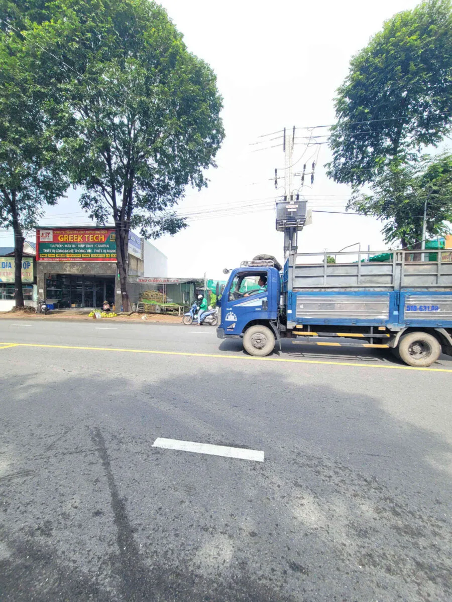 Bán đất 6x15m, mặt tiền Hai Bà Trưng gần trường cấp 1,2 Đông Hòa (sầm uất, thổ cư 100%)