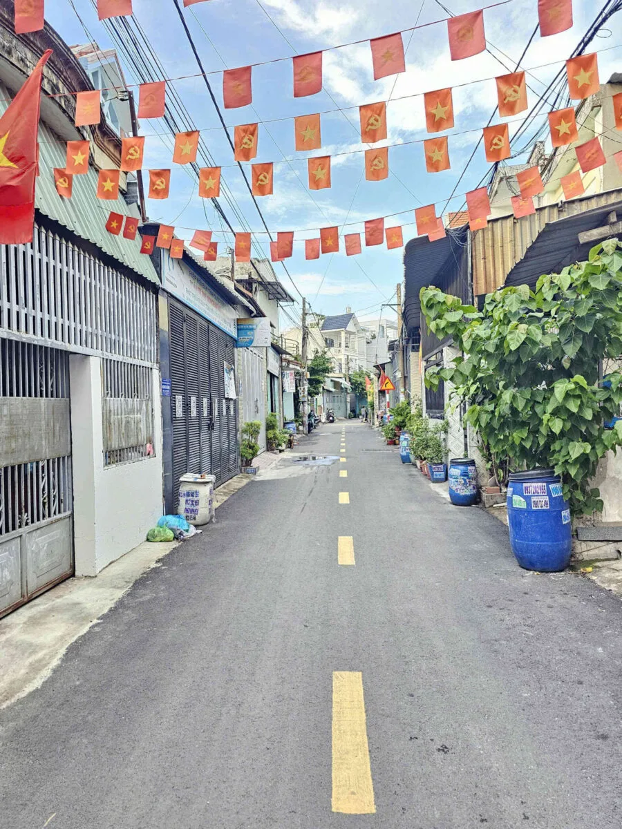 Bán nhà cấp 4 (5.3×17.2m), mặt tiền Phan Đăng Lưu gần Vincom 550 (Thổ cư 100%)