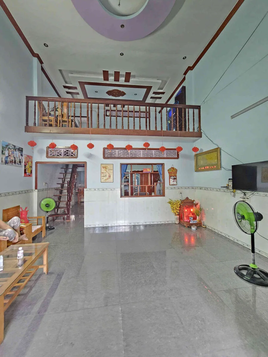 Bán nhà cấp 4 (5.3×17.2m), mặt tiền Phan Đăng Lưu gần Vincom 550 (Thổ cư 100%)
