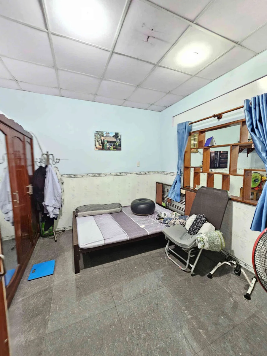Bán nhà cấp 4 (5.3×17.2m), mặt tiền Phan Đăng Lưu gần Vincom 550 (Thổ cư 100%)