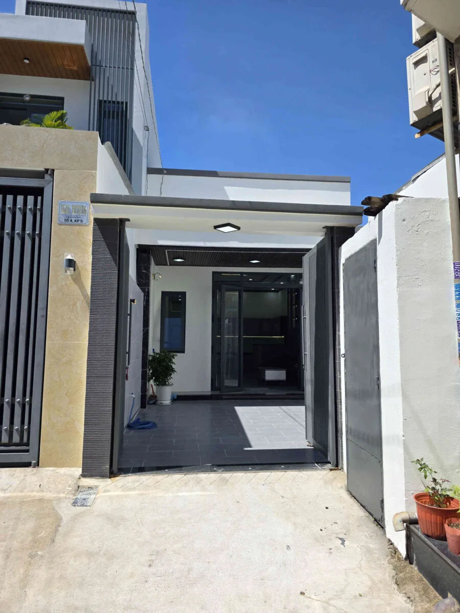 Bán nhà cấp 4 (5.8×21.5m), hẻm Nguyễn Ái Quốc p. Trung Dũng