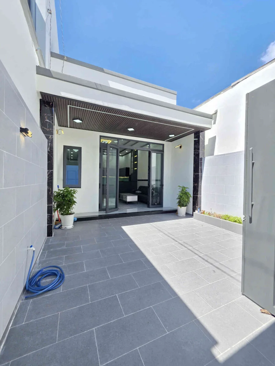 Bán nhà cấp 4 (5.8×21.5m), hẻm Nguyễn Ái Quốc p. Trung Dũng
