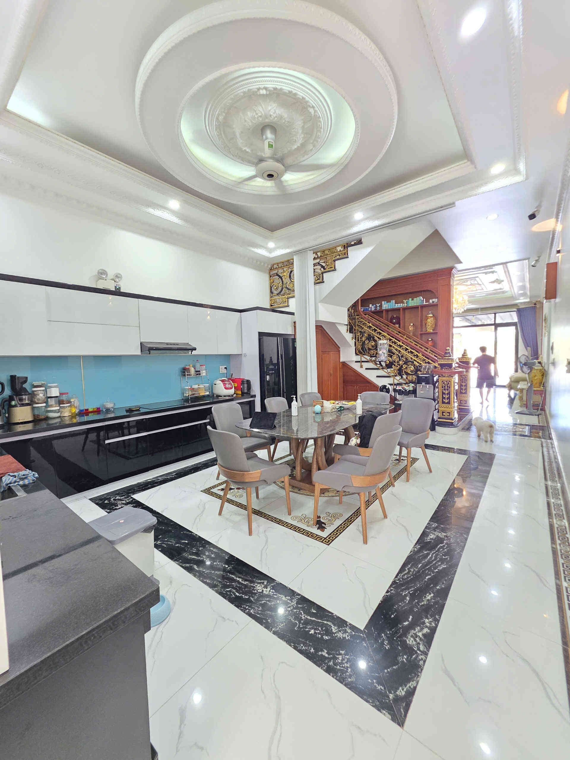 Bán nhà 1T2L 5x33m, mặt tiền Hùng Vương gần trường cấp 1,2