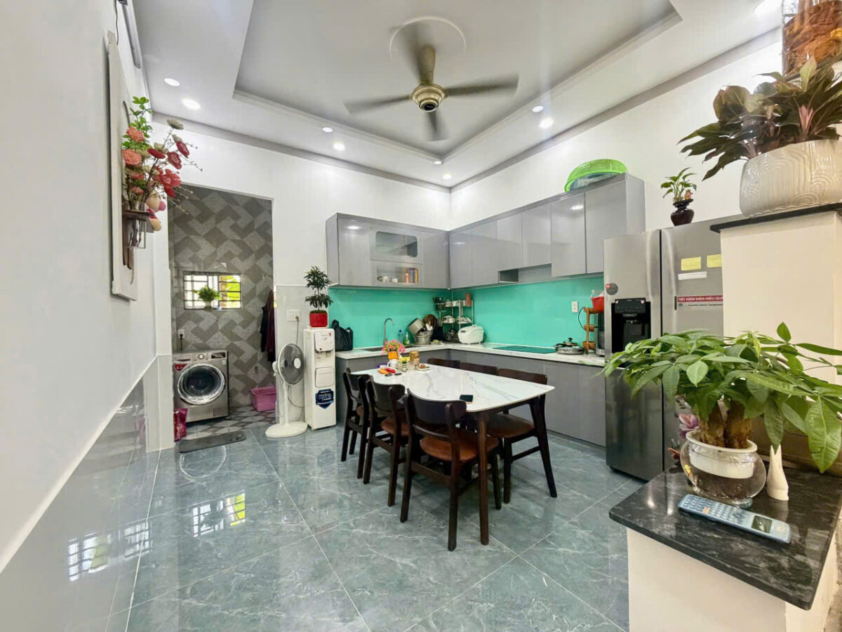 Bán nhà 1T1L 4x18m, hẻm Vũng Việt gần chợ Tân Long