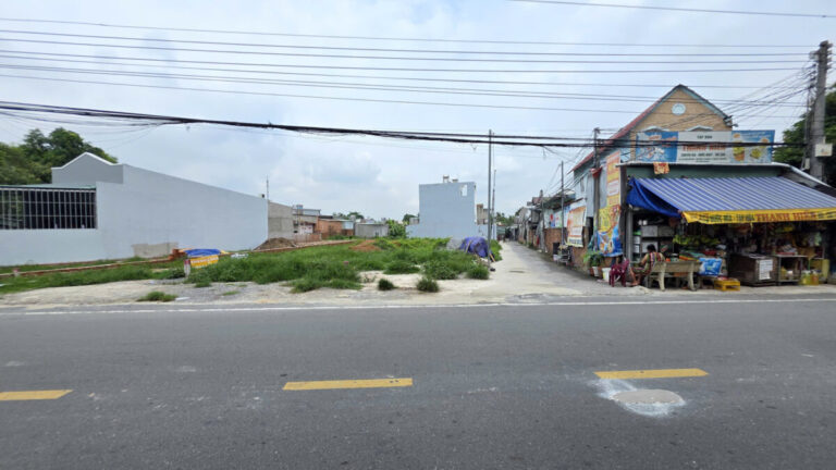 Bán lô góc 4.5x22m, mặt tiền Nguyễn Hữu Cảnh gần siêu thị Aeon Mall Bình Dương