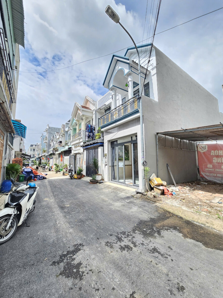 Bán nhà mới 1T1L 4x16m hoàn công, hẻm Nguyễn Thị Tồn p. Hóa An, full nội thất