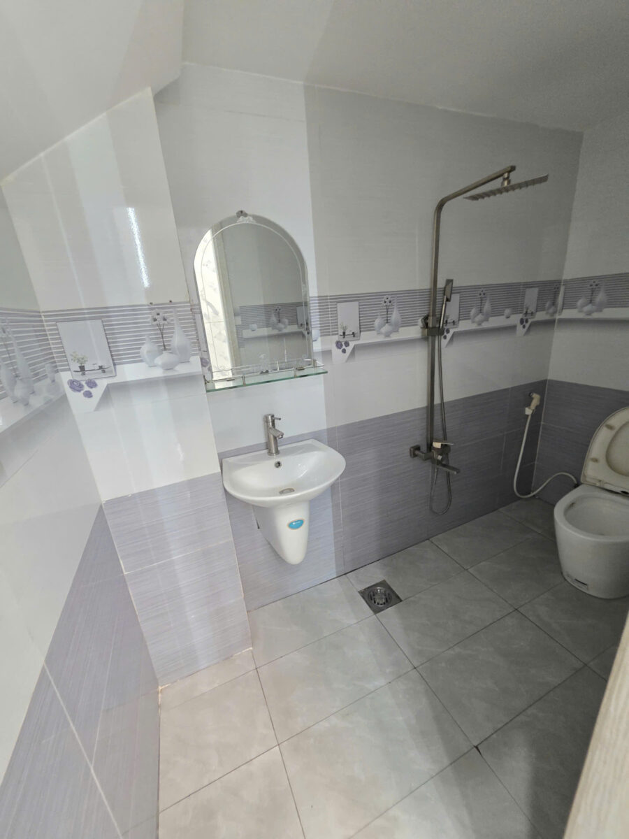 Bán nhà mới 1T2L 5.2x15m, hẻm Bình Hòa 3 p. Bình Hòa, full nội thất