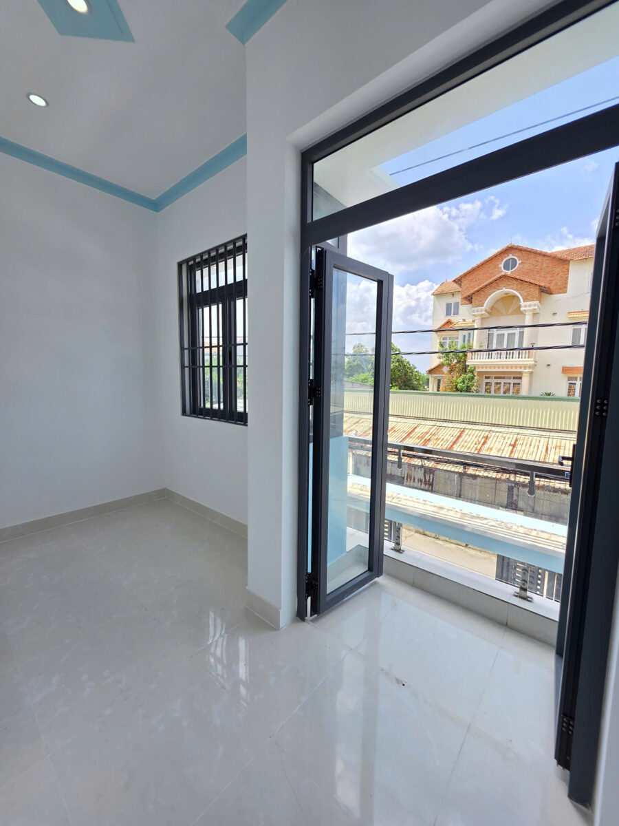 Bán nhà mới 1T1L 4.5x18m hoàn công, hẻm Bùi Hữu Nghĩa p. Tân Hạnh, full nội thất
