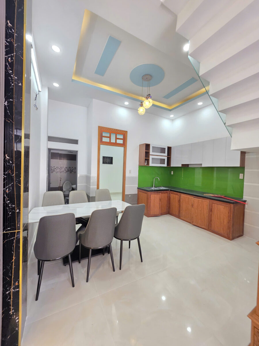 Bán nhà mới 1T1L 4.5x18m hoàn công, hẻm Bùi Hữu Nghĩa p. Tân Hạnh, full nội thất