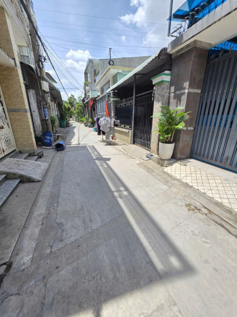 Bán nhà cấp 4 (5.1x22m), hẻm Tôn Thất Tùng gần làng đại học