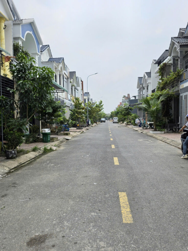 Bán nhà 1T1L 4x15m, đường N5 KDC Phú Hồng Thịnh 8  (Không vướng cống, tủ điện)