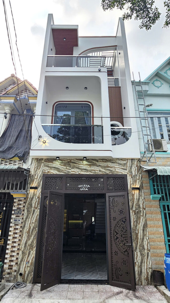 Bán nhà mới 1T2L 4x15m, hẻm ĐT.743 kế chợ Phú Phong, full nội thất (Hoàn công)