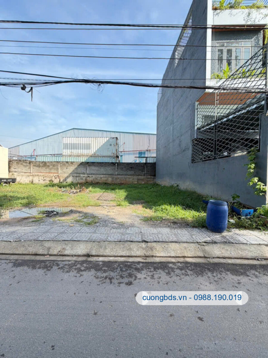 Bán đất 5x17.5m, mặt tiền ĐT.743C gần chợ Khánh Long (Giá rẻ)