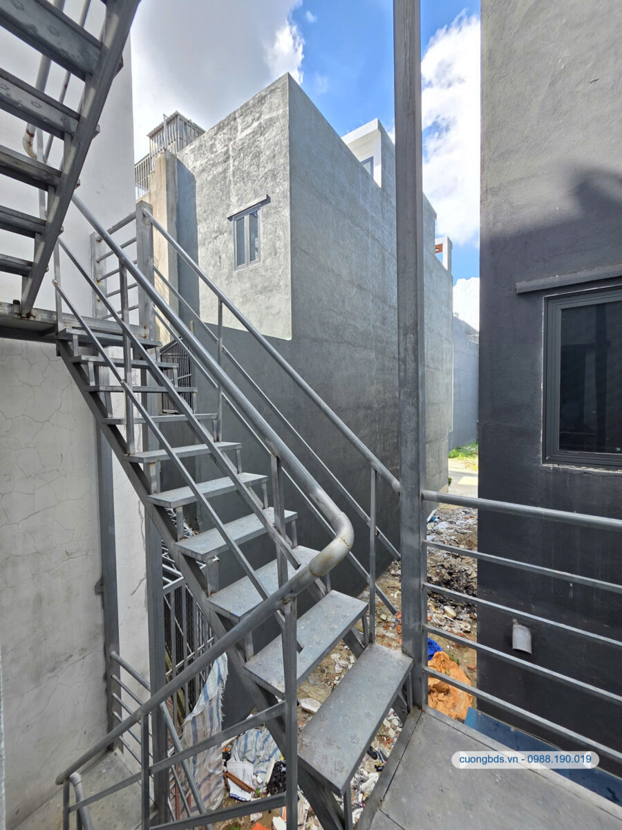Bán nhà 1T2L 5.3×24.5m hoàn công, mặt tiền đường 22 tháng 12 (Thổ cư 100%)