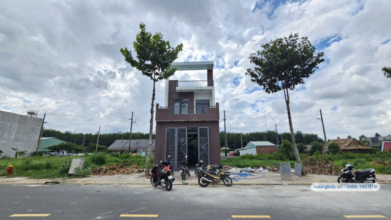 Bán nhà mới 1T1L 5x20m, đường D1 KDC Hội nghĩa, full nội thất (Không vướng cống, tủ điện)