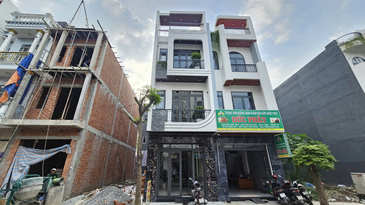 Bán nhà mới 1T2L 4x15m, đường D3 KDC Phú Hồng Đạt, full nội thất (Hoàn công)