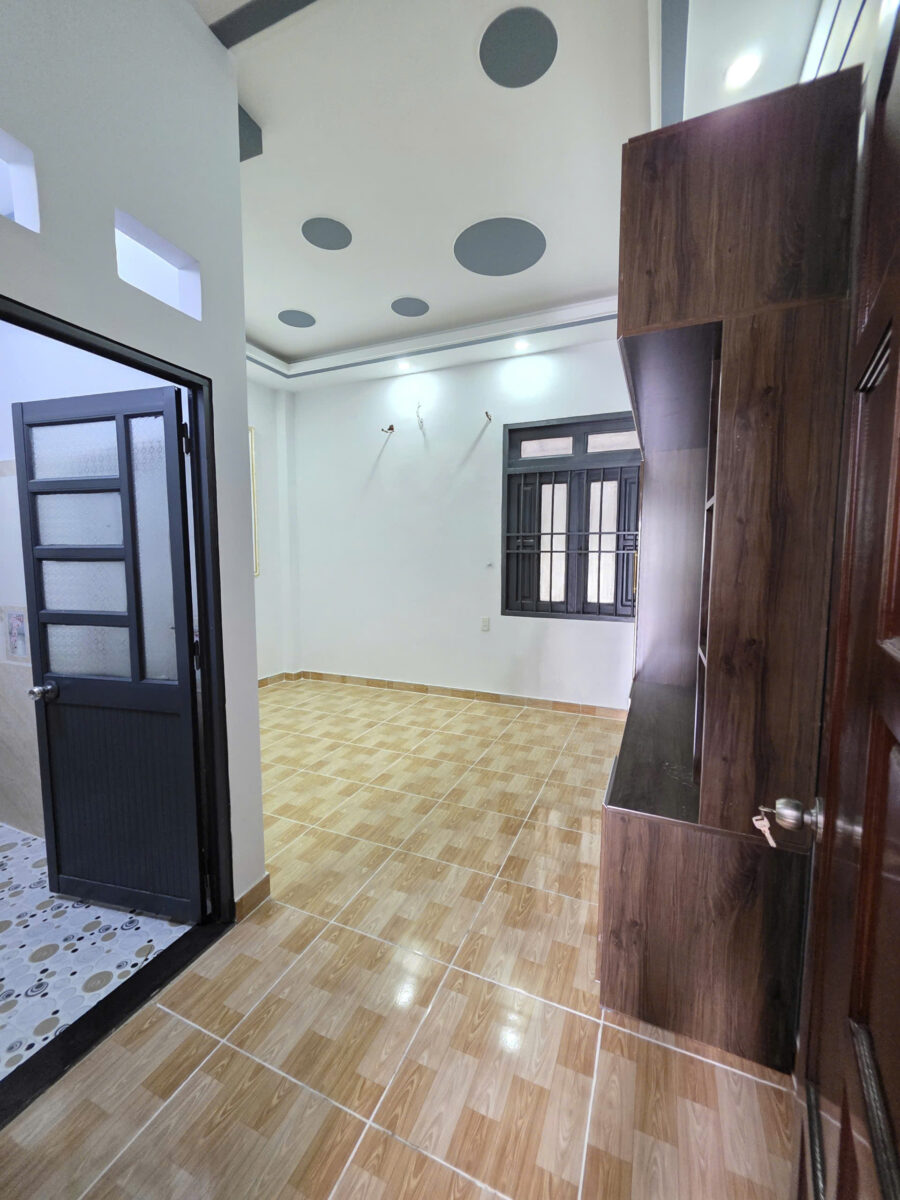 Bán nhà 1T2L 4.5x14m, đường D2 KDC Phú Hồng Thịnh 6 (Không vướng tụ điện)