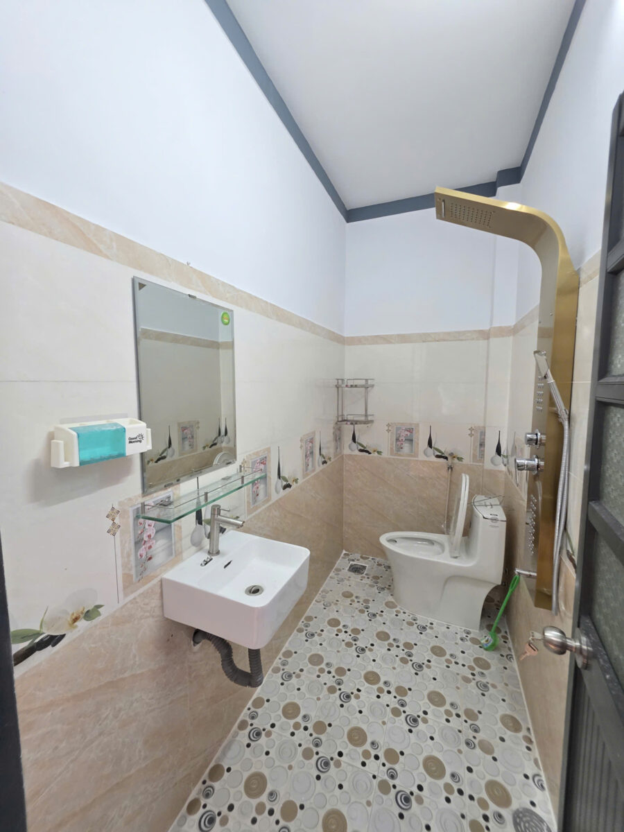 Bán nhà 1T2L 4.5x14m, đường D2 KDC Phú Hồng Thịnh 6 (Không vướng tụ điện)