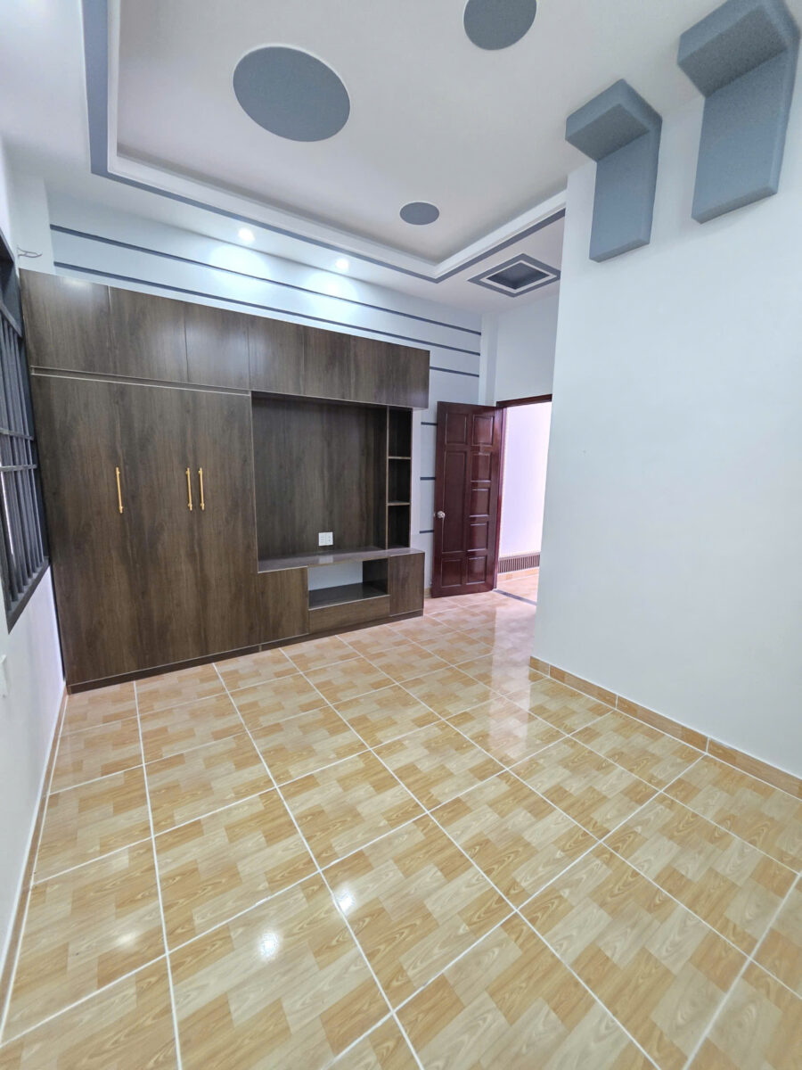 Bán nhà 1T2L 4.5x14m, đường D2 KDC Phú Hồng Thịnh 6 (Không vướng tụ điện)