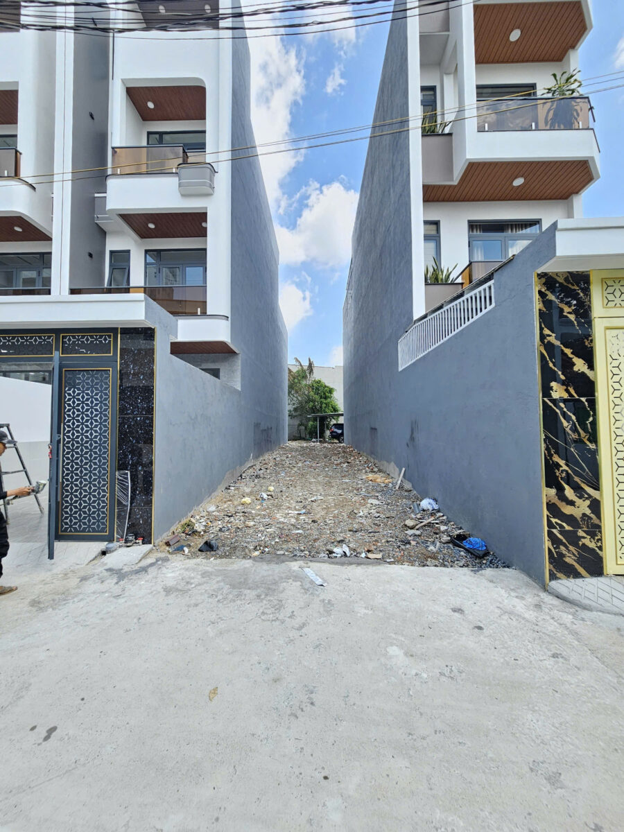 Bán đất 4.3x24.5m, hẻm Đông Minh gần chợ Dĩ An 1