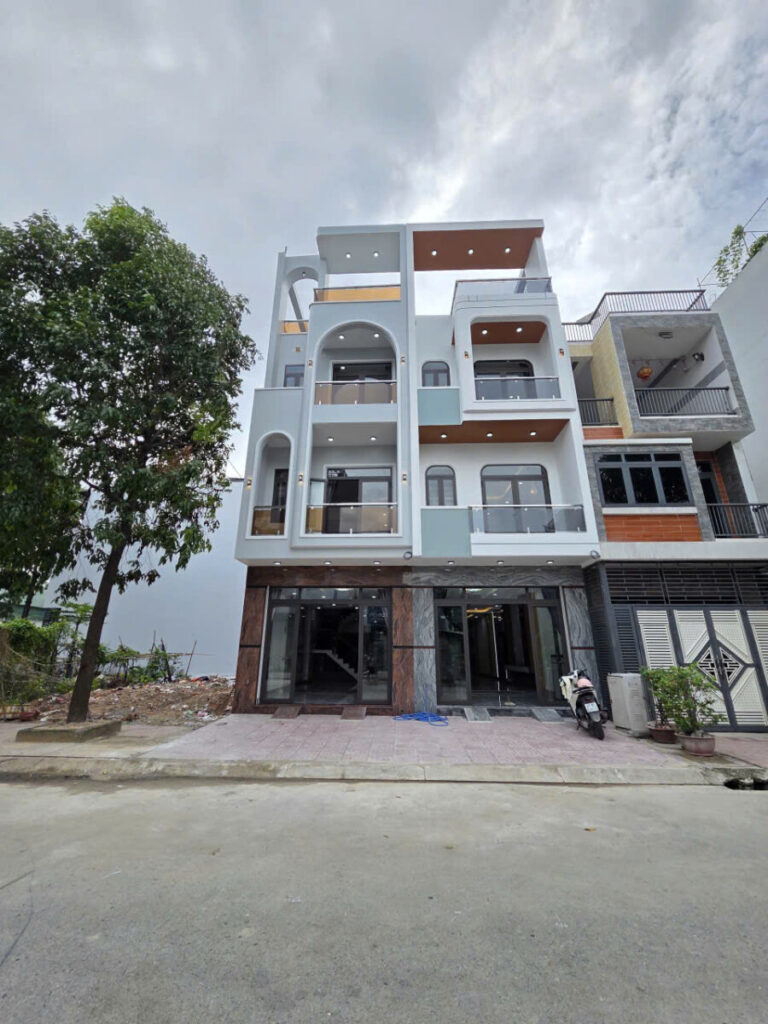 Bán nhà mới 1T2L 4.5×18.5m hoàn công, đường số 4 KDC Thanh Bình p. Bình Hòa