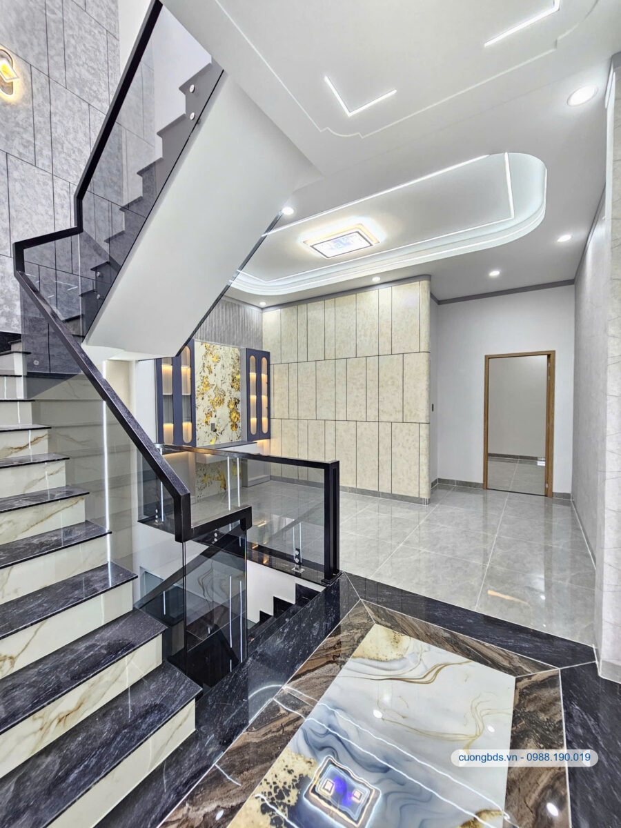 Bán nhà mới 1T2L 5x20m, hẻm Nguyễn Trung Trực gần chợ Dĩ An 1, full nội thất (Hoàn công)