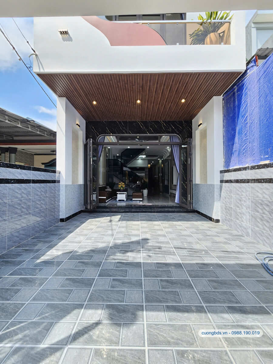 Bán nhà mới 1T2L 5x20m, hẻm Nguyễn Trung Trực gần chợ Dĩ An 1, full nội thất (Hoàn công)