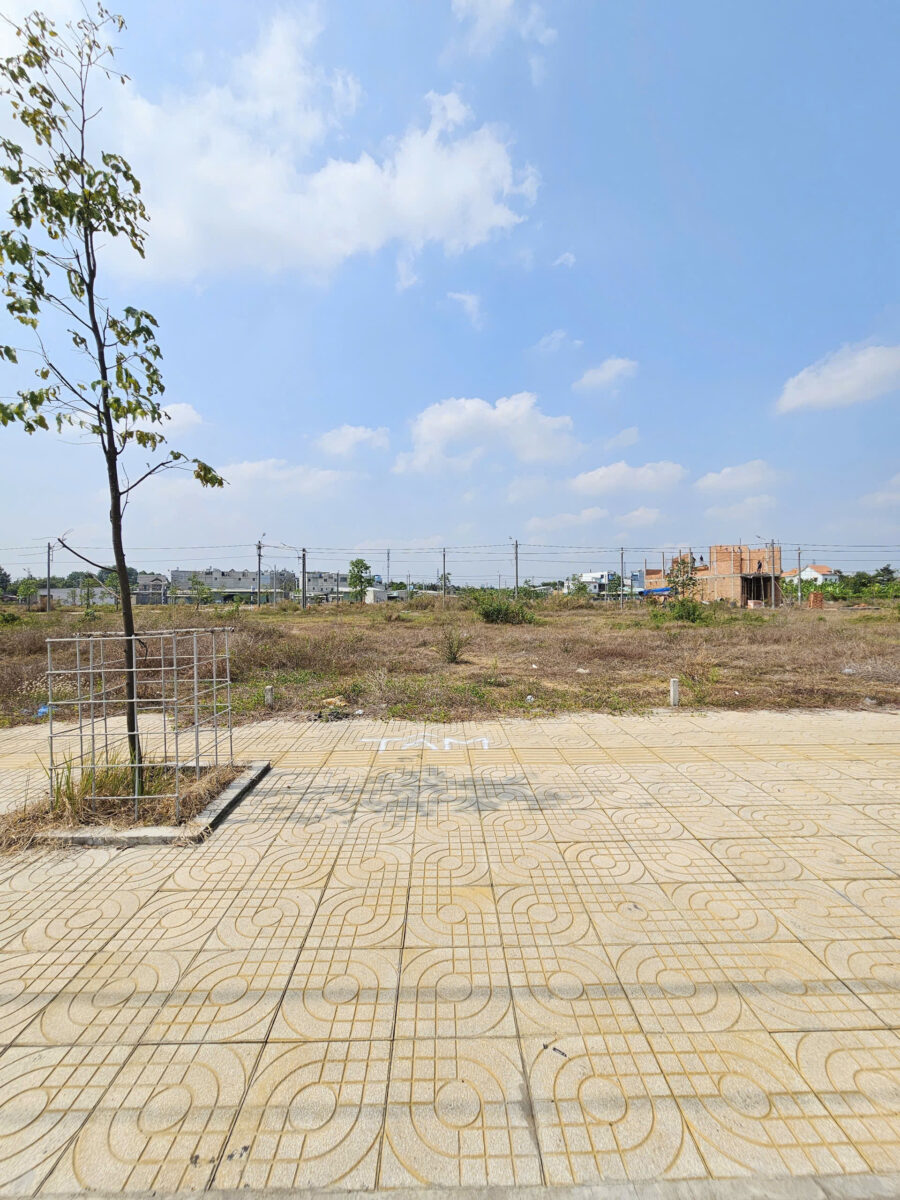 Bán lô góc 5x18m, đường số 1 KDC Tân Hạnh (Trục chính, không vướng cống, cột điện)