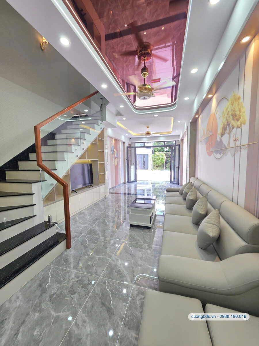 Bán nhà mới 1T3L 4x16m hoàn công, đường N1 KDC Phú Hồng Thịnh 6, full nội thất (Trục chính)