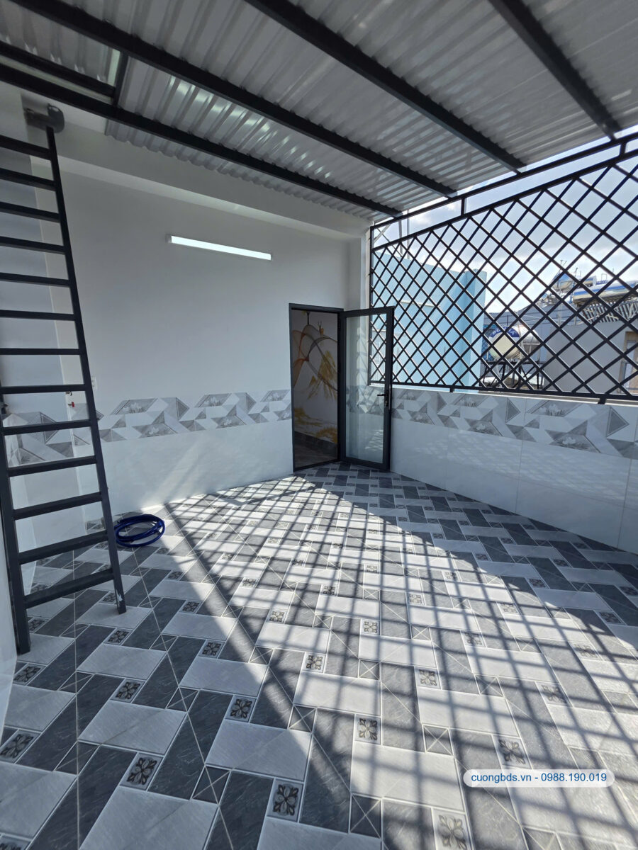 Bán nhà mới 1T3L 4x16m hoàn công, đường N1 KDC Phú Hồng Thịnh 6, full nội thất (Trục chính)
