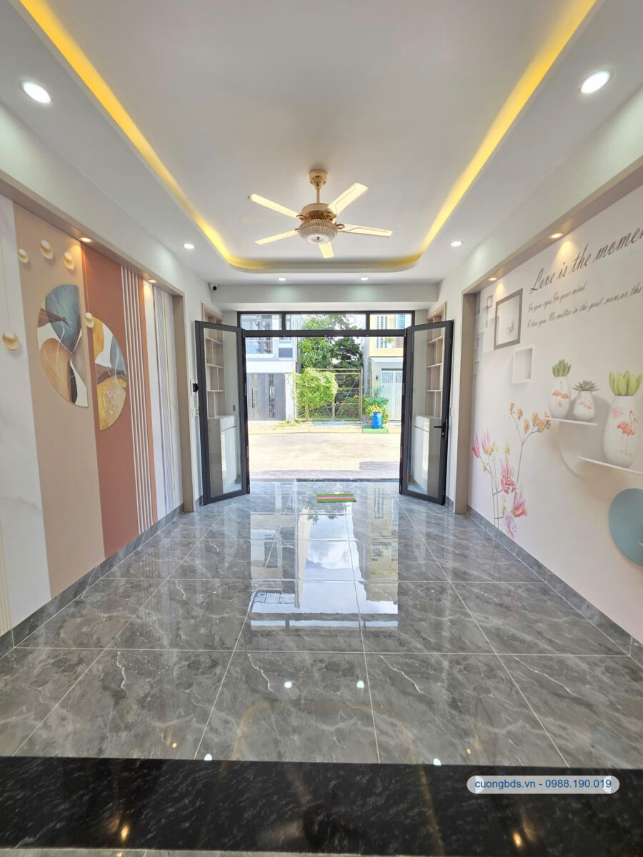 Bán nhà mới 1T3L 4x16m hoàn công, đường N1 KDC Phú Hồng Thịnh 6, full nội thất (Trục chính)